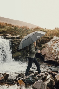 Parapluie tempête 27'' en RPET AWARE™ Nordic Drift Trail 15