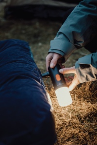 Lampe de camping avec pompe à air Nordic Drift Titan 10