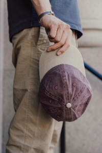 Casquette à 6 panneaux en coton sergé bicolore BEAU AWARE™ 34