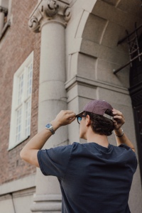 Casquette à 6 panneaux en coton sergé bicolore BEAU AWARE™ 35