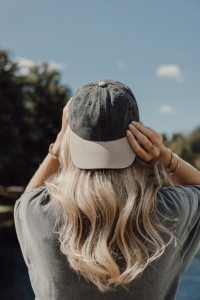 Casquette à 6 panneaux en coton sergé bicolore BEAU AWARE™ 14
