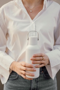 VINGA Bouteille Isotherme 600ml Cael en acier RCS 38