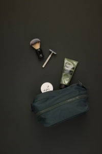 VINGA Trousse de toilette extensible Baltimore Neo RCS 20