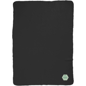 La couverture à carreaux unicolore Huggy est fabriquée en 100% polaire 200 g/m², une matière douce et confortable qui fournit rapidement la chaleur nécessaire et retient la chaleur corporell 40