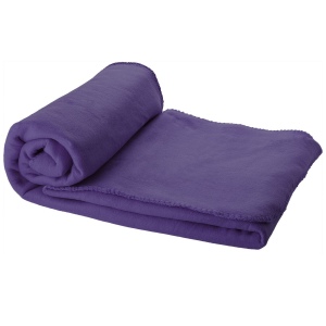 La couverture à carreaux unicolore Huggy est fabriquée en 100% polaire 200 g/m², une matière douce et confortable qui fournit rapidement la chaleur nécessaire et retient la chaleur corporell 59