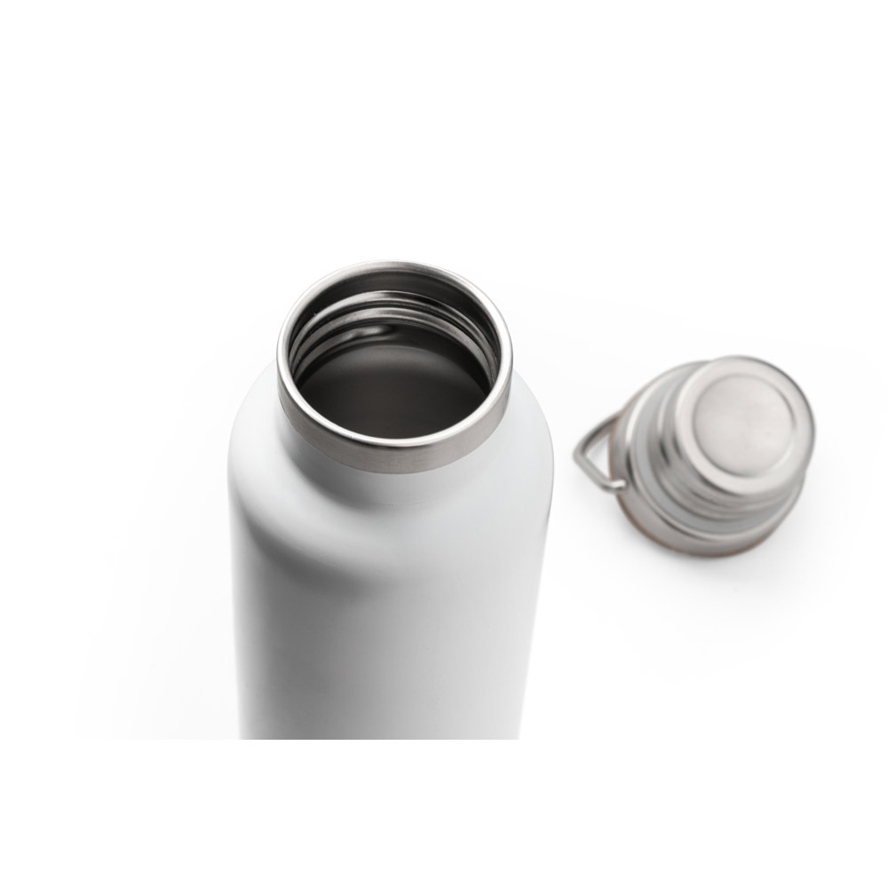 RAGNAR. Bouteille en acier inoxydable (36% recyclée) avec double parois sous vide 570 mL 15