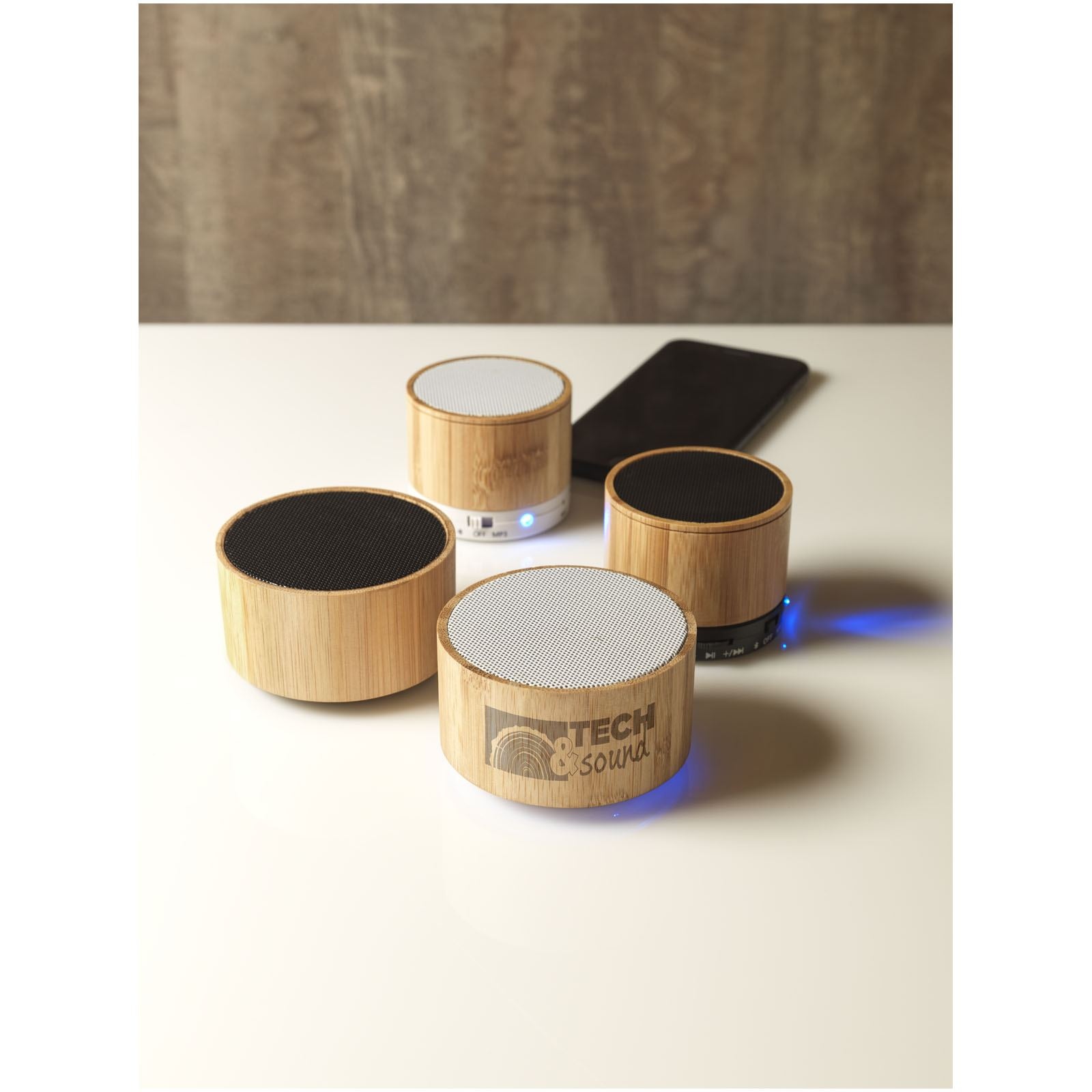 Haut-parleur Bluetooth® en bambou Cosmos 10