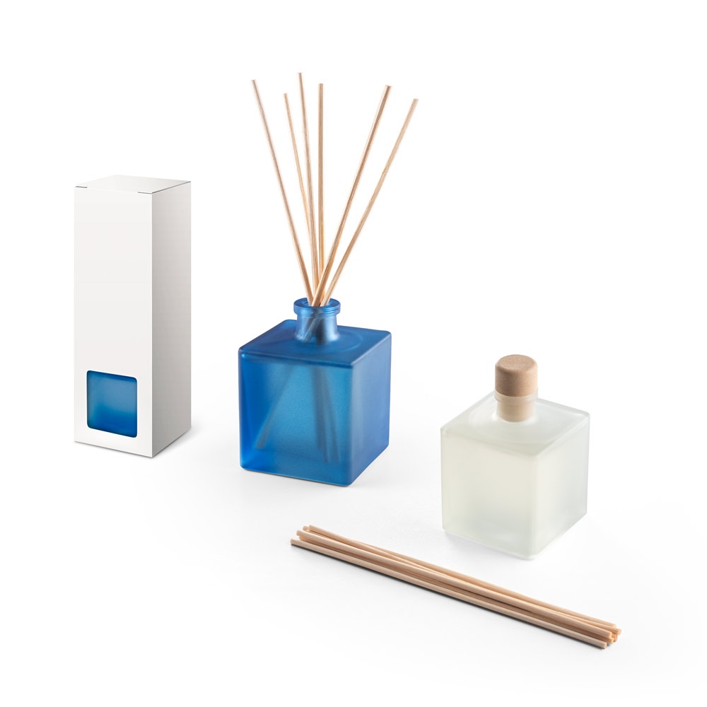 YEUN. Bâtons de diffusion dans des bouteilles en verre