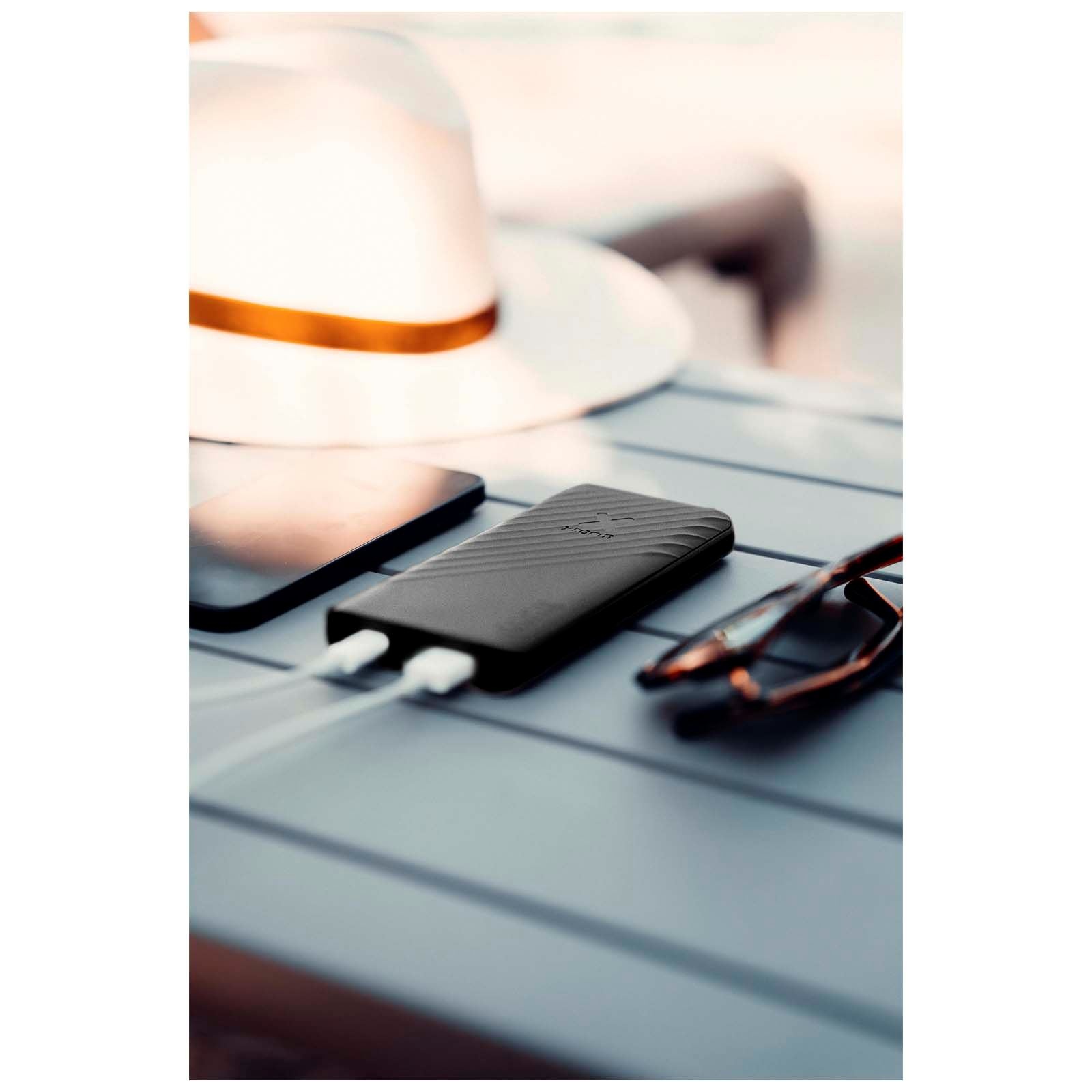 Batterie de secours à charge rapide Xtorm XG210 Go2 de 15 W et 10 000 mAh 18