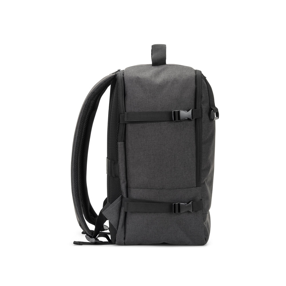 CIES. Sac à dos conçu pour répondre aux dimensions exigées par les compagnies aériennes en polyester recyclé haute densité 600D 5