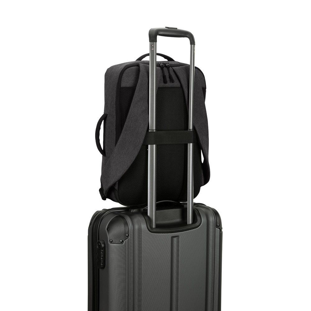 NIAMEY. Sac à dos pour ordinateur portable 15.6" en polyester recyclé 300D haute densité 13