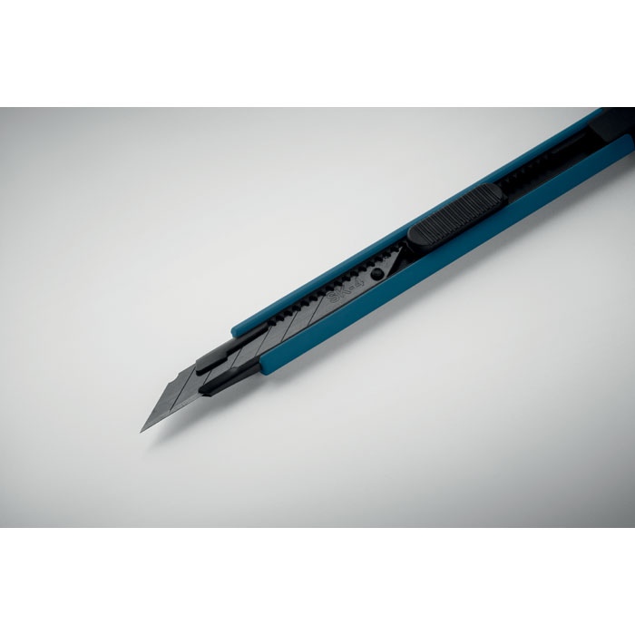 Petit cutter rétractable - BLADE 18