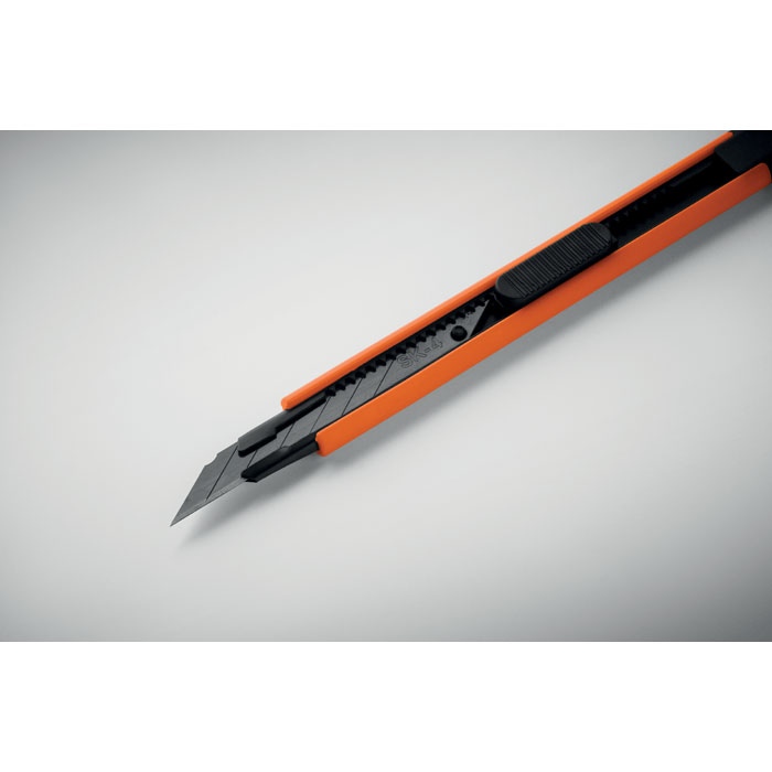 Petit cutter rétractable - BLADE 21