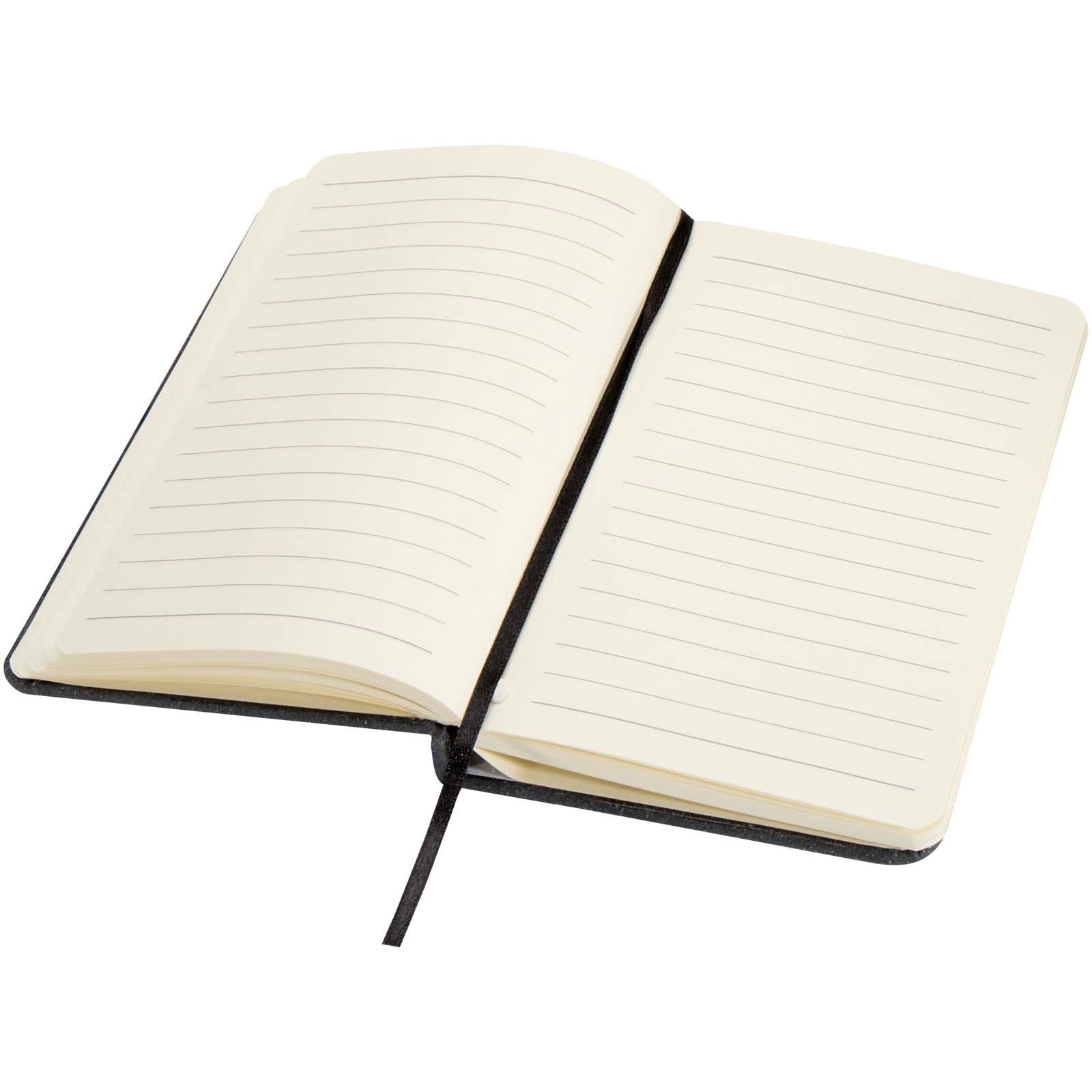 Coffret cadeau Kern avec carnet à couverture rigide A6 et portefeuille MagSafe 6
